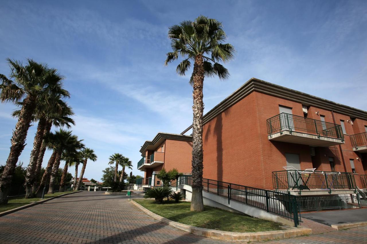 Residence Villaggio Del Sole Термоли Екстериор снимка