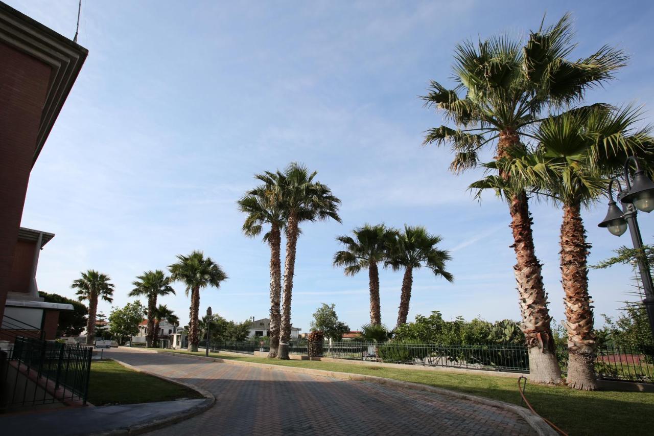 Residence Villaggio Del Sole Термоли Екстериор снимка