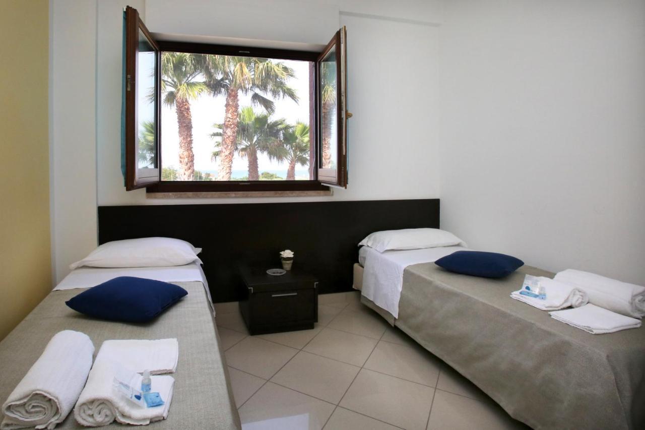 Residence Villaggio Del Sole Термоли Екстериор снимка