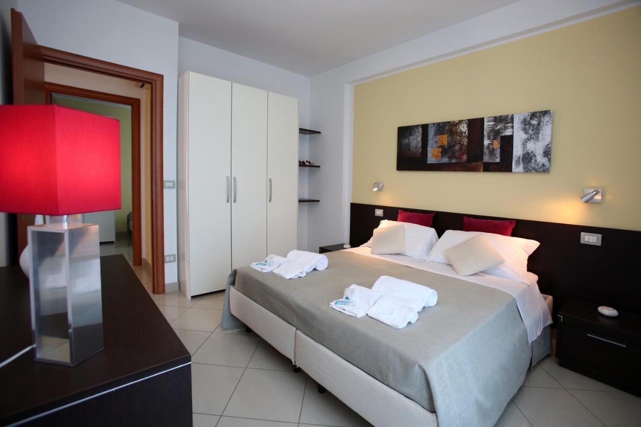 Residence Villaggio Del Sole Термоли Екстериор снимка